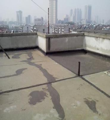 梅里斯漏水维修 楼顶漏水是什么原因，楼顶漏水维修方法是什么?